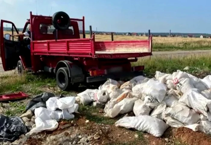 Şoferul a aruncat gunoaiele din maşină Foto Arhivă