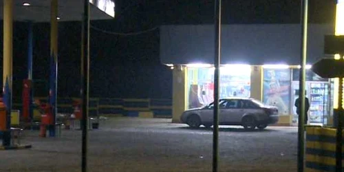 Cei doi tâlhari au folosit o maşină închiriată