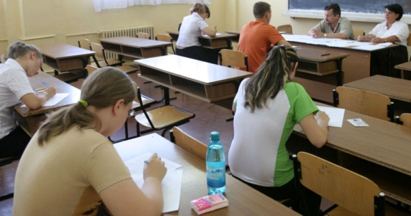 2.800 de elevi din Gorj susţin Evaluarea Naţională Foto: Adevărul