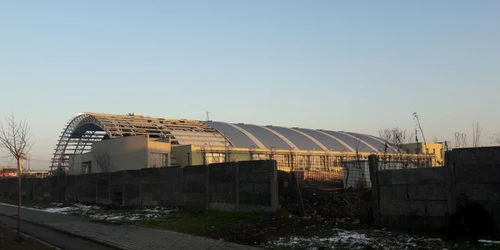 Arena Politehnicii din Timişoara se construieşte de zece ani FOTO Ş.Both