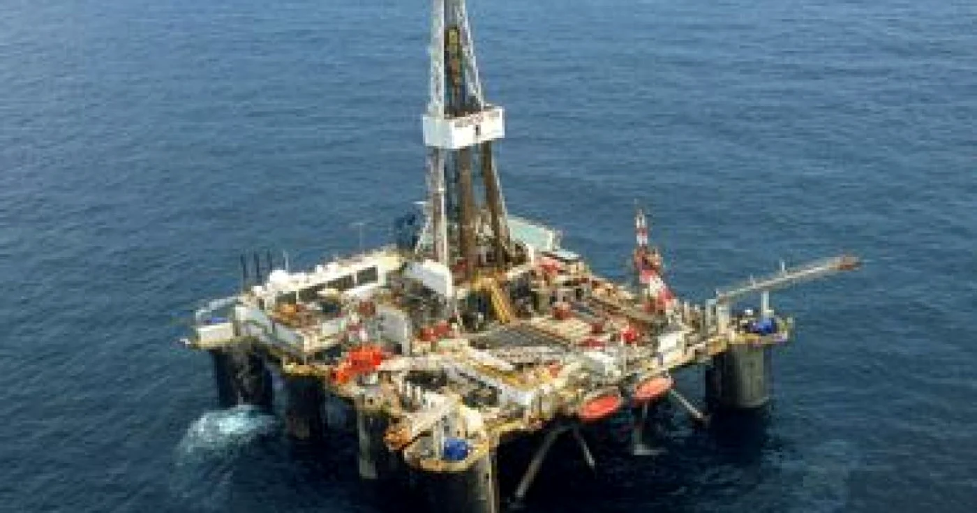 Instalație nigeriană de extracție a petrolului și gazelor naturale. Foto: Arhiva Adevărul