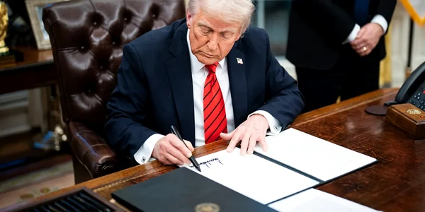 Trump a semnat un decret care majorează tarifele vamale  Foto Getty Images jpg