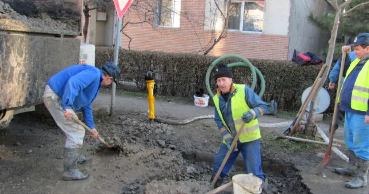 Angajaţii Termocom vor face mai multe lucrări de reabilitare a reţelei de agent termic