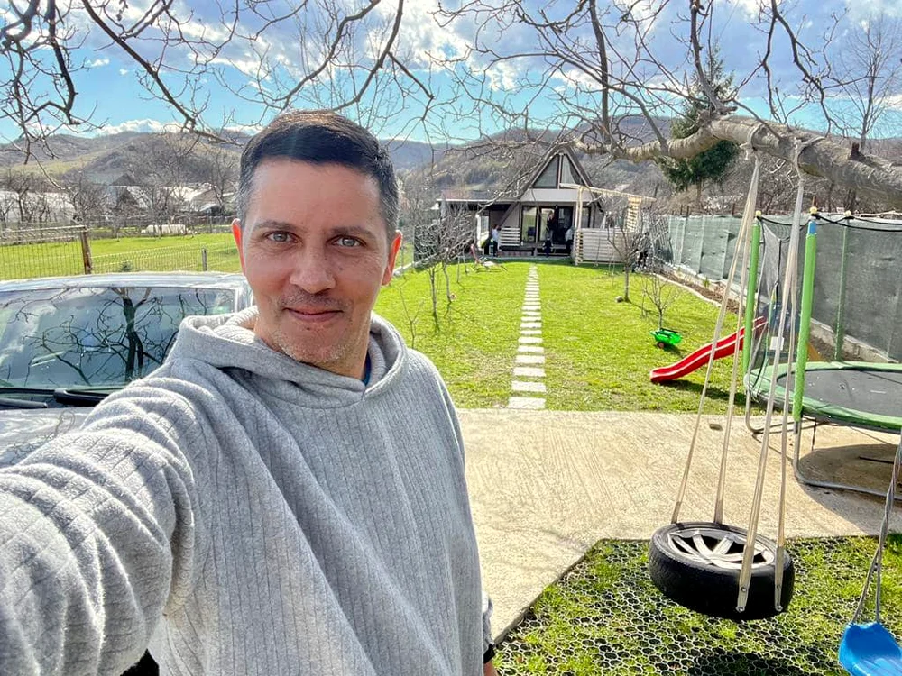 Lucian Viziru se relaxează între proicete