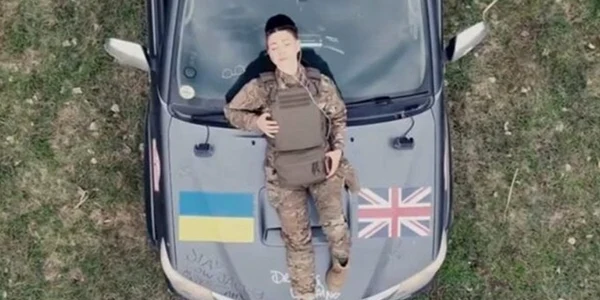 dua lipa camioneta ucraina jpg