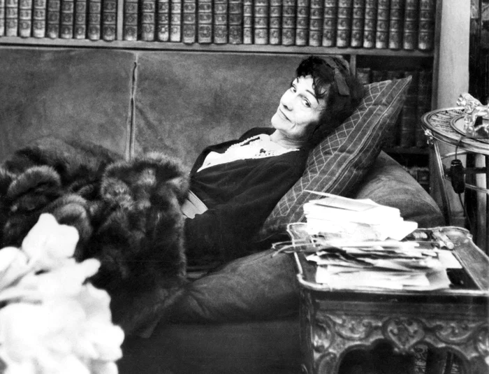 1 coco chanel acasa 2 jpg jpeg