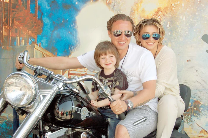 
    Reghe junior va studia în limba engleză  