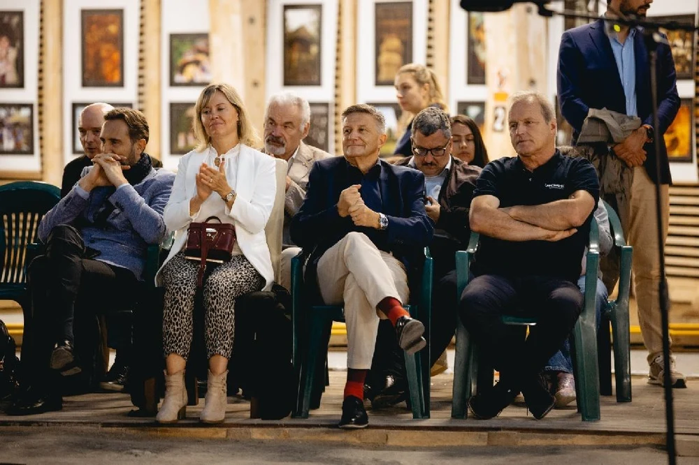 Concert extraordinar al Orchestrei Landwehr din Fribourg în Salina Turda. Ambasadorul Elveției in Romania, Massimo Baggi, impresionat!