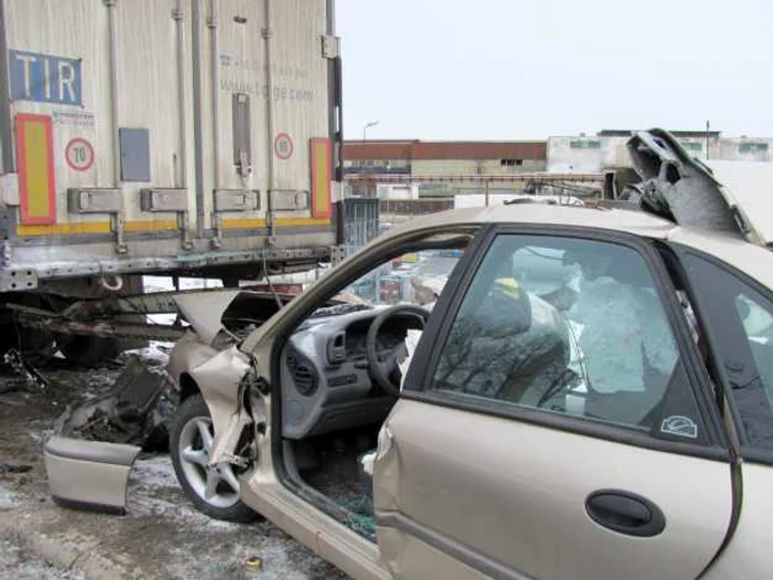 Trei persoane au fost rănite în accidentele succesive din Prahova. FOTO: arhivă Adevărul