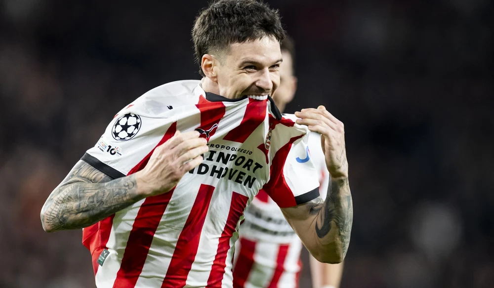 Revenire perfectă pentru Dennis Man: gol, assist și notă mare în ultimul meci al sezonului pentru PSV