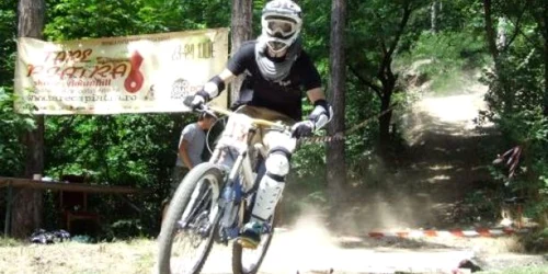 Probele de downhill vor avea loc pe traseele de pe Cozla