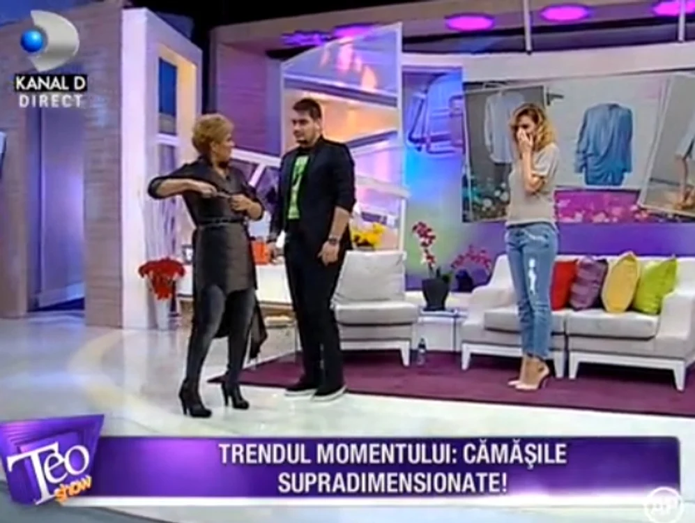 "Vrei să tai şi bustul? Nu-ţi place cum e acum? Vrei să tai?!"
