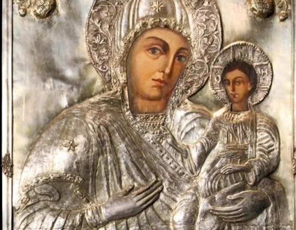 
    Icoana Maicii Domnului din Biserica Madona Dudu din Craiova nu mai fusese scoasă pe străzi de acum 200 de ani din timpul epidemiei de ciumăFoto: crestinortodox.ro  