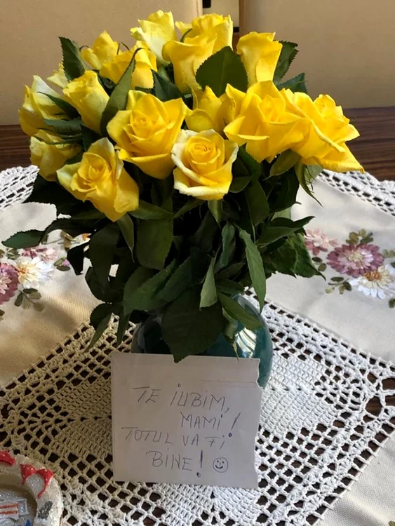 Primarul oraşului Blaj, Gheorghe Rotar, a postat pe Internet cum a arătat surpriza făcută de copiii lui