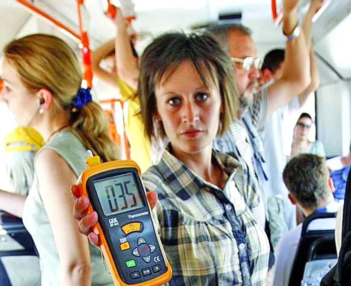 În mijloacele de transport în comun