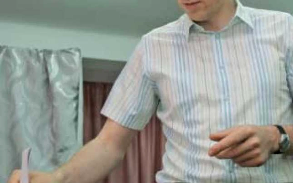 Liberalul Dorin Chirtoacă  a votat dis-de-dimineaţă