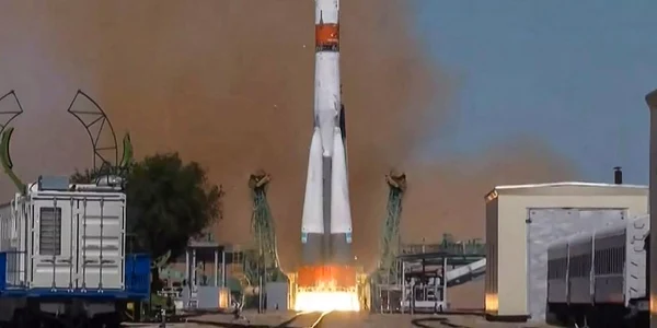 lansarea satelit iranian baikonu roscomos foto afp