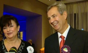 Catrinel nu a bănuit niciodată că tatăl ei ar fi avut vreo problemă de sănătate (captură: Acasă TV) jpeg