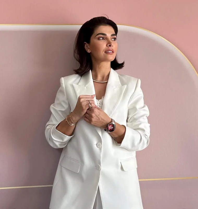 Alina Pușcaș și-a lansat, în primăvară, prima ei colecție capsulă UMBR/A. CONCEPT Foto: Instagram 
