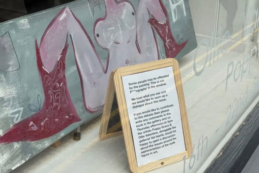 O galerie de artă, investigată pentru picturi pornografice. Ce spune poliția