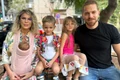 Vedeta și-a dus bebelușa de două luni la plimbare în țara natală a tatălui său, Ilan Laufer