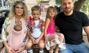 Vedeta și-a dus bebelușa de două luni la plimbare în țara natală a tatălui său, Ilan Laufer