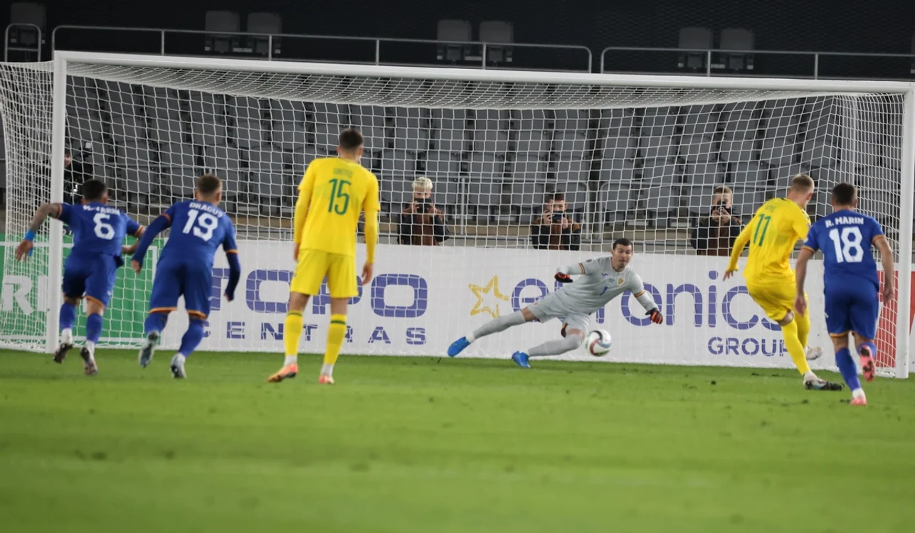 România a învins Lituania și în deplasare (FOTO: Sportpictures)