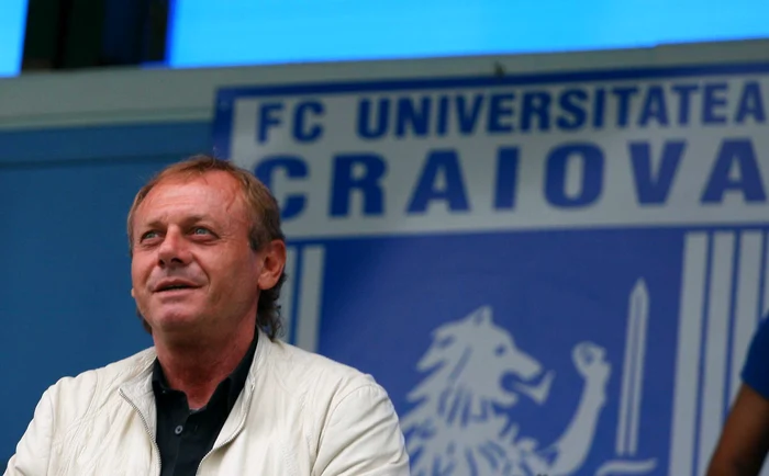 
    Ilie Balaci a trăit, ca fotbalist, cu dragoste doar pentru culorile alb-albastre ale clubului său de suflet, Universitatea CraiovaFoto: Mediafax/Cosmin Dan  