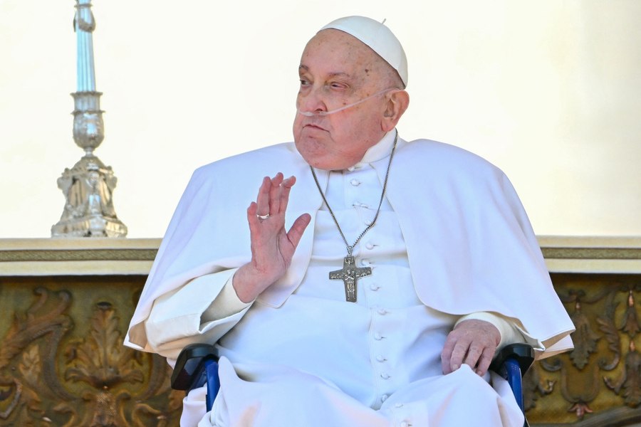A murit Papa Francisc