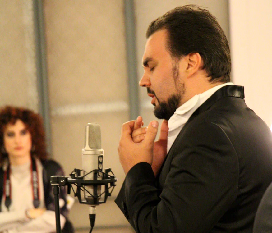 La Voce del Leone – interviu cu baritonul Alexandru AGHENIE jpeg