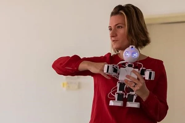 Prima româncă membru în conducerea euRobotics