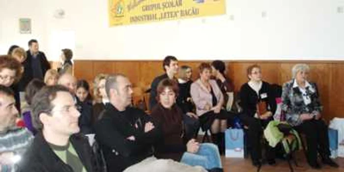 Profesorii străini au fost impresionaţi de copiii băcăuani