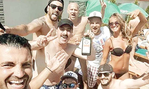 22 23 vedete splash jpeg