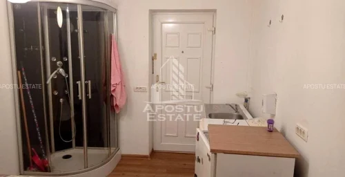 Garsoniera este scoasă la vânzare la prețul de 17.500 de euro / foto: Imobiliare.ro