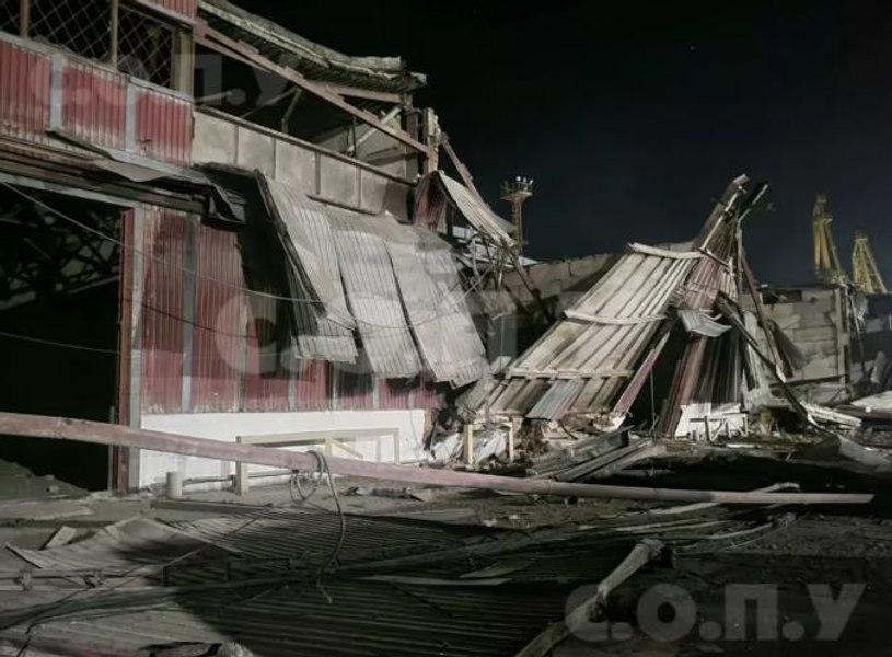 Pagube semnificative în portul Odesa, după un atac al rușilor, anunță armata ucraineană