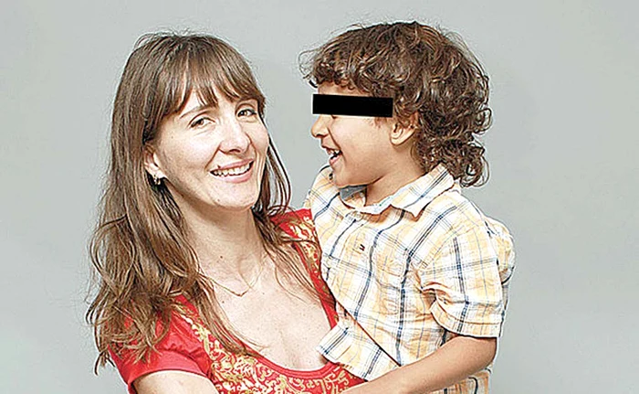 
    Anamaria  se luptă în  instanță  pentru  Anthony  de trei ani  