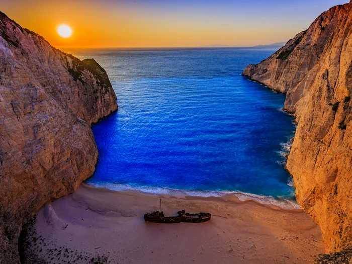 Apus de soare în Zakynthos Grecia Foto Expedia dms