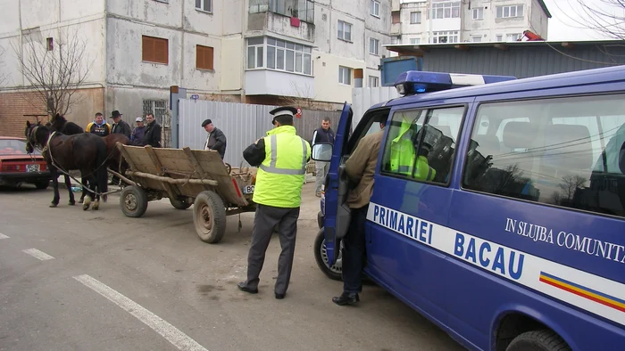 Polițiștii locali au primit trei decizii de transformare a amenzilor în ore de muncă