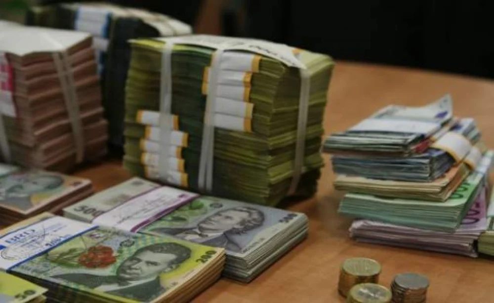 Evaziunea fiscală, nota plătită de contribuabilii onești. Unde sunt vulnerabilitățile și cât contează reducerea gap-ului de TVA