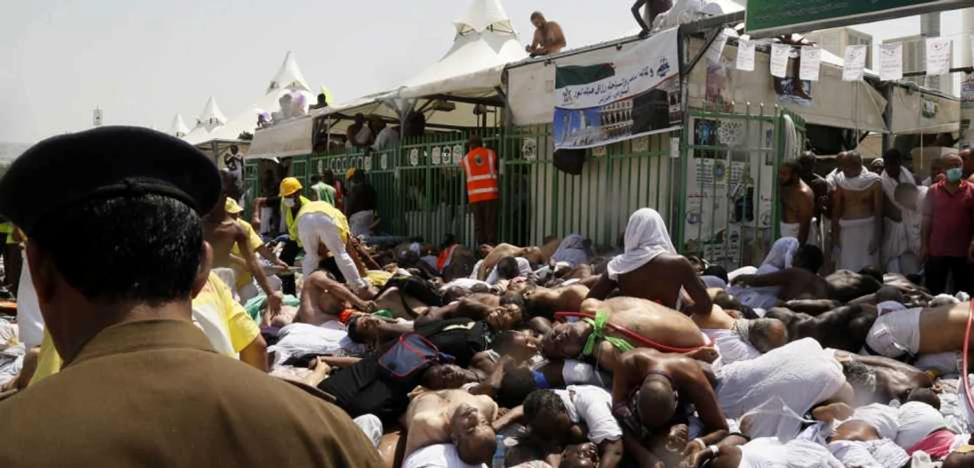 769 de persoane au murit în busculada de joi de lângă oraşul sfânt Mecca FOTO AP