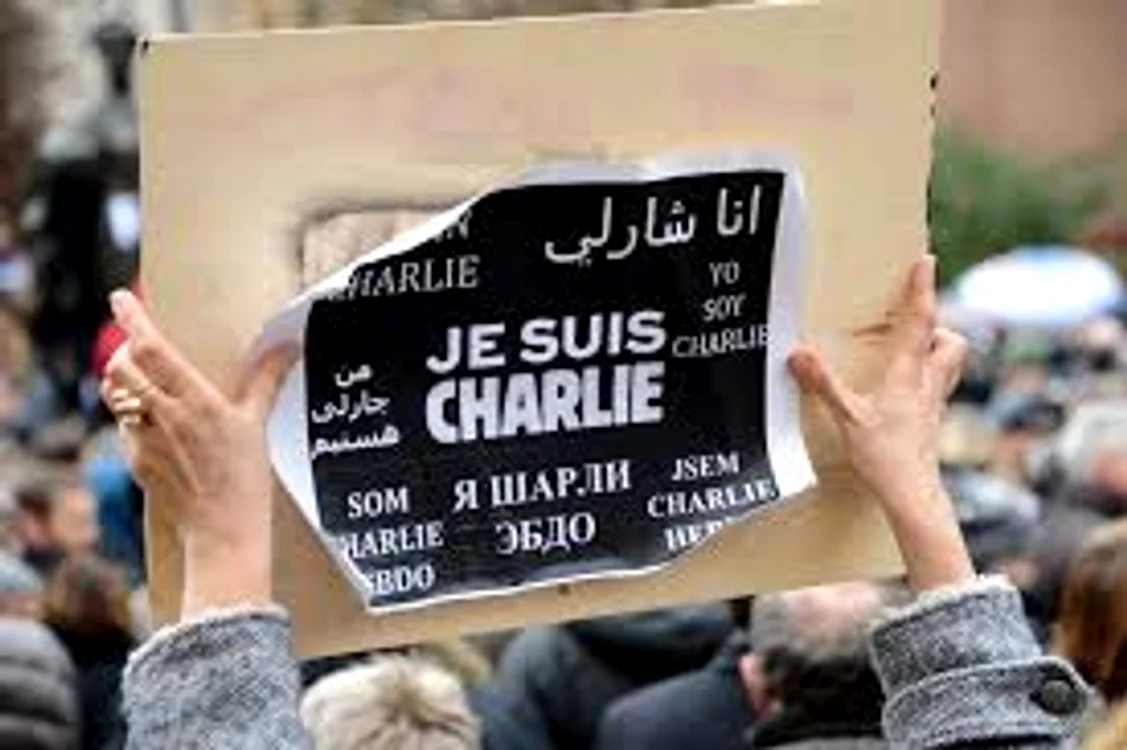 După atacul terorist de la Charlie Hebdo milioane de oameni de pe toată planeta au ieșit în stradă