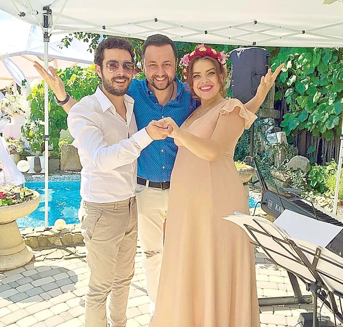 Bianca şi Moga s-au căsătorit în iulie şi vor deveni curând părinţi de fetiţă