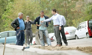 A dat indicaţii angajaţilor firmelor care au contract cu primăria jpeg