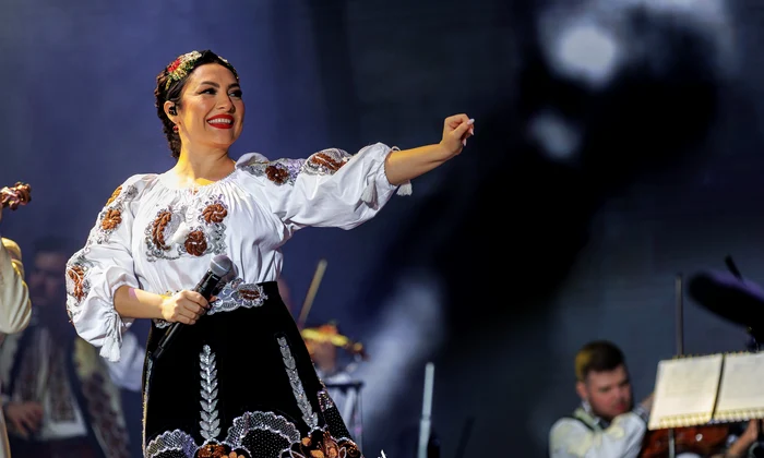 Andra și invitații săi în concertul Tradițional, Arhivă personală jpg