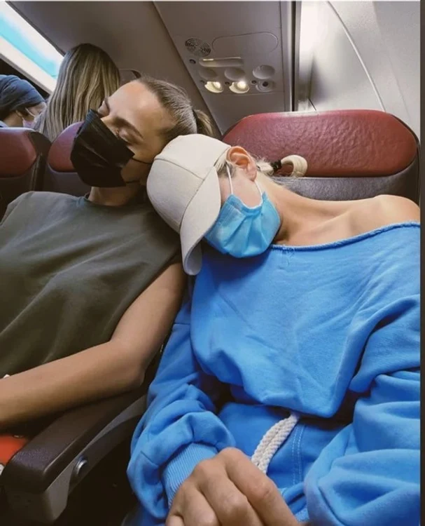 Lidia Buble și sora ei, Estera Bublefoto: Instagram.com