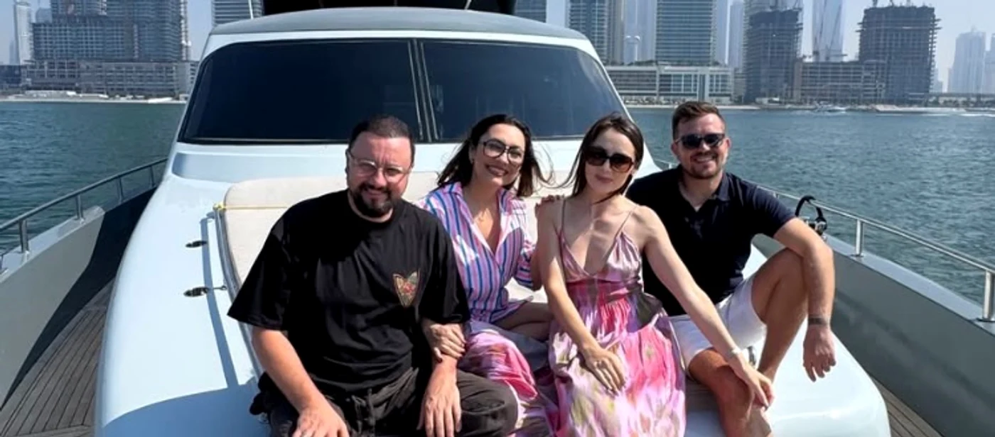 Cristina Racoviță, cu soții Măruță în Dubai foto: Facebook 