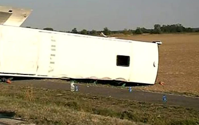 Cel puţin 24 de morţi în Afganistan, după o coliziune între un autocar şi un camion FOTO Arhivă