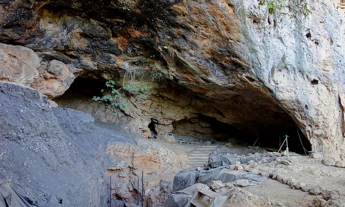 Peștera Grotte des Pigeons (Taforalt) din Maroc (© Nicolas Perrault III / Wikimedia Commons)