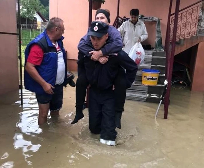 Imaginile prăpădului din localitatea Ocolișfoto: ISU Alba