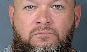 Un beneficiar al grațierilor lui Trump după atacul asupra Capitoliului, condamnat pentru abuz sexual asupra minorilor FOTO: X/@TomDreisbach